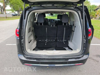 2023 Chrysler Pacifica Touring L 121.6" WB - miniatura 15