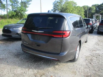 2023 Chrysler Pacifica Touring L 121.6" WB - miniatura 2
