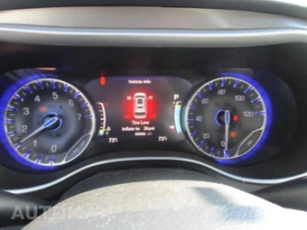2023 Chrysler Pacifica Touring L 121.6" WB - miniatura 5