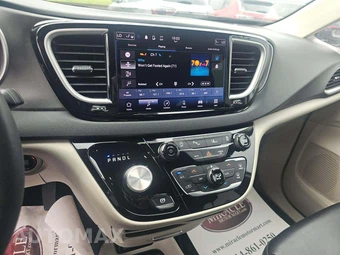 2023 Chrysler Pacifica Touring L 121.6" WB - miniatura 10
