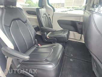 2023 Chrysler Pacifica Touring L 121.6" WB - miniatura 16