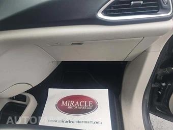 2023 Chrysler Pacifica Touring L 121.6" WB - miniatura 19