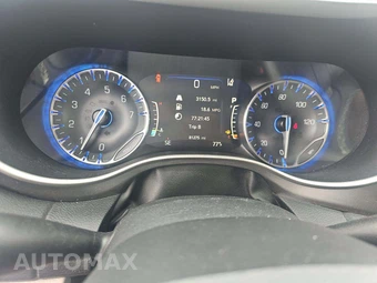 2023 Chrysler Pacifica Touring L 121.6" WB - miniatura 9