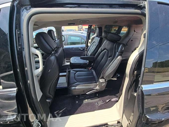 2023 Chrysler Pacifica Touring L 121.6" WB - miniatura 13