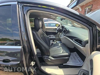 2023 Chrysler Pacifica Touring L 121.6" WB - miniatura 19