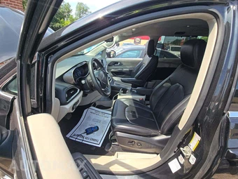 2023 Chrysler Pacifica Touring L 121.6" WB - miniatura 6