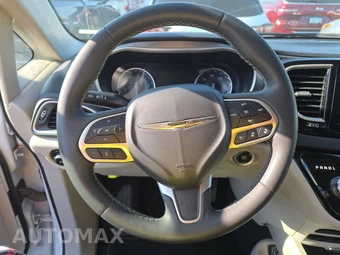 2023 Chrysler Pacifica Touring L 121.6" WB - miniatura 10