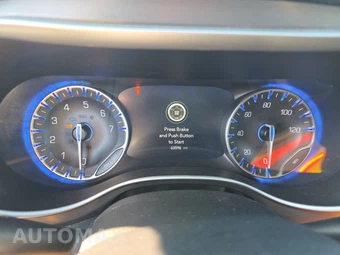2023 Chrysler Pacifica Touring L 121.6" WB - miniatura 12