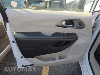 2023 Chrysler Pacifica Touring L 121.6" WB - miniatura 9