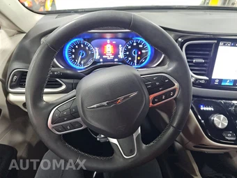 2023 Chrysler Pacifica Touring L 121.6" WB – miniatura 10