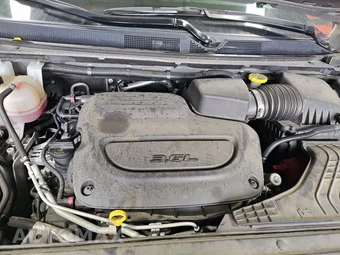2023 Chrysler Pacifica Touring L 121.6" WB – miniatura 16