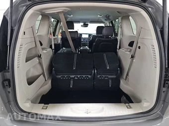 2023 Chrysler Pacifica Touring L 121.6" WB – miniatura 17