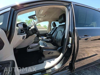 2023 Chrysler Pacifica Touring L 121.6" WB - miniatura 3