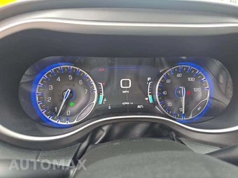 2023 Chrysler Pacifica Touring L 121.6" WB – miniatura 9