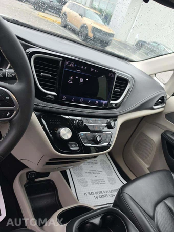 2023 Chrysler Pacifica Touring L 121.6" WB - miniatura 10