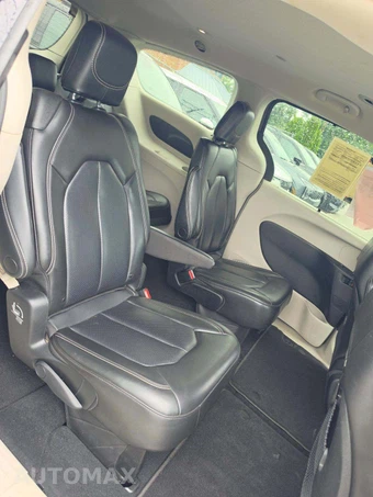 2023 Chrysler Pacifica Touring L 121.6" WB - miniatura 17