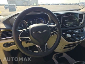 2023 Chrysler Pacifica Touring L 121.6" WB - miniatura 10