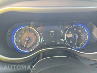 2023 Chrysler Pacifica Touring L 121.6" WB - miniatura 12