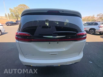 2023 Chrysler Pacifica Touring L 121.6" WB - miniatura 5