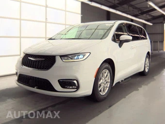 2023 Chrysler Pacifica Touring L 121.6" WB