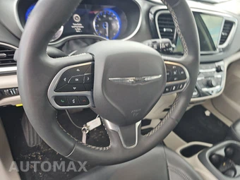 2023 Chrysler Pacifica Touring L 121.6" WB - miniatura 10