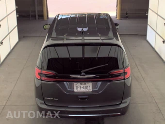 2023 Chrysler Pacifica Touring L 121.6" WB - miniatura 5