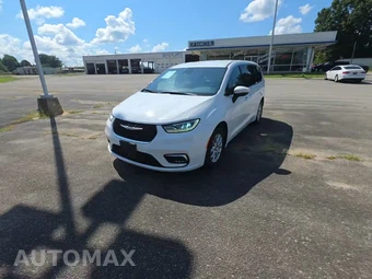 2023 Chrysler Pacifica Touring L 121.6" WB