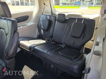 2023 Chrysler Pacifica Touring L 121.6" WB - miniatura 11