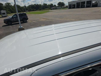 2023 Chrysler Pacifica Touring L 121.6" WB - miniatura 9