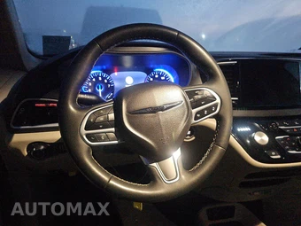 2023 Chrysler Pacifica Touring L 121.6" WB - miniatura 10