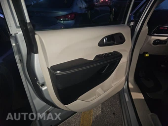 2023 Chrysler Pacifica Touring L 121.6" WB - miniatura 9