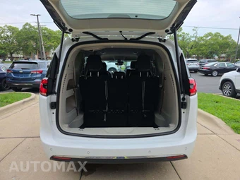 2023 Chrysler Pacifica Touring L 121.6" WB - miniatura 15