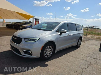 2023 Chrysler Pacifica Touring L 121.6" WB