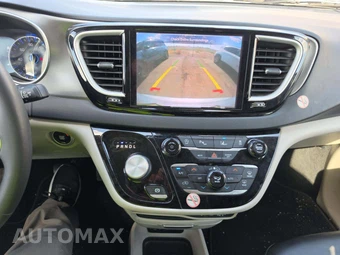 2023 Chrysler Pacifica Touring L 121.6" WB - miniatura 10