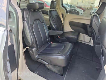 2023 Chrysler Pacifica Touring L 121.6" WB - miniatura 17