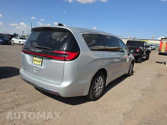 2023 Chrysler Pacifica Touring L 121.6" WB - miniatura 3