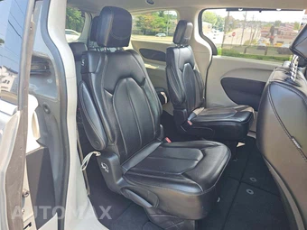 2023 Chrysler Pacifica Touring L 121.6" WB - miniatura 17