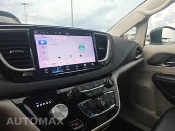 2023 Chrysler Pacifica Touring L 121.6" WB - miniatura 11
