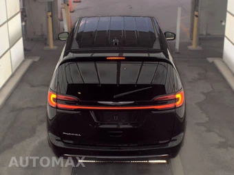 2023 Chrysler Pacifica Touring L 121.6" WB - miniatura 5