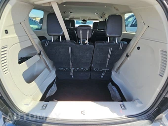 2023 Chrysler Pacifica Touring L 121.6" WB - miniatura 17
