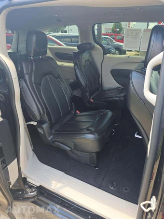 2023 Chrysler Pacifica Touring L 121.6" WB - miniatura 17