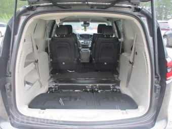 2023 Chrysler Pacifica Touring L 121.6" WB - miniatura 15