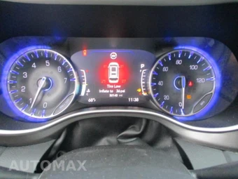 2023 Chrysler Pacifica Touring L 121.6" WB - miniatura 8