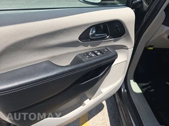 2023 Chrysler Pacifica Touring L 121.6" WB - miniatura 9