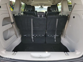 2023 Chrysler Pacifica Touring L 121.6" WB - miniatura 23