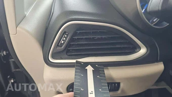 2023 Chrysler Pacifica Touring L 121.6" WB - miniatura 23
