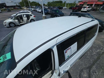 2023 Chrysler Pacifica Touring L 121.6" WB - miniatura 12