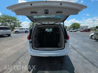 2023 Chrysler Pacifica Touring L 121.6" WB - miniatura 15