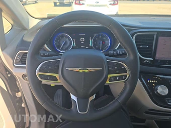 2023 Chrysler Pacifica Touring L 121.6" WB - miniatura 10