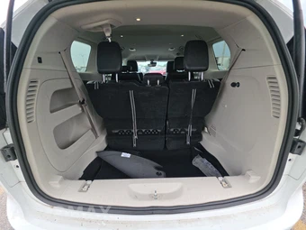 2023 Chrysler Pacifica Touring L 121.6" WB - miniatura 17